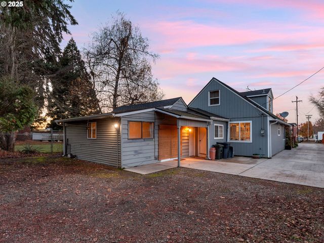 299 Sw 3RD Ave, Canby, OR 97013