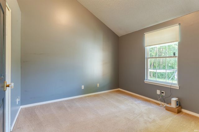 1703 Green Castle Drive, Evansville, IN 47715
