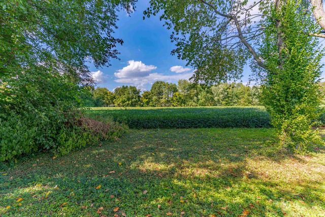 1703 Green Castle Drive, Evansville, IN 47715