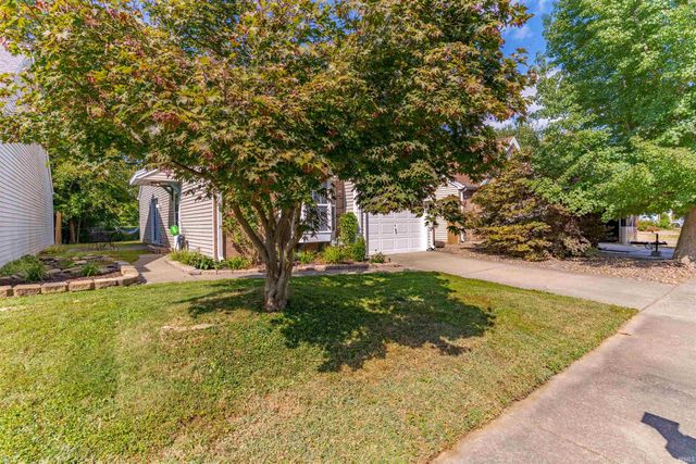 1703 Green Castle Drive, Evansville, IN 47715