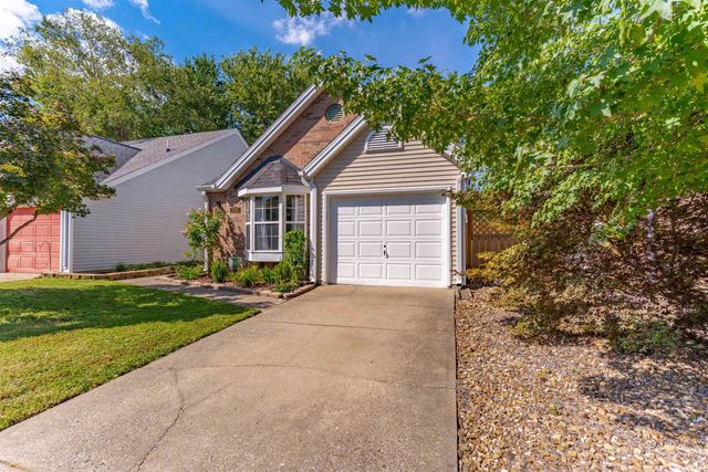 1703 Green Castle Drive, Evansville, IN 47715