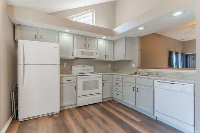 1703 Green Castle Drive, Evansville, IN 47715