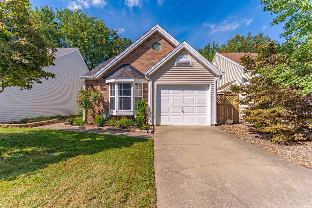 1703 Green Castle Drive, Evansville, IN 47715