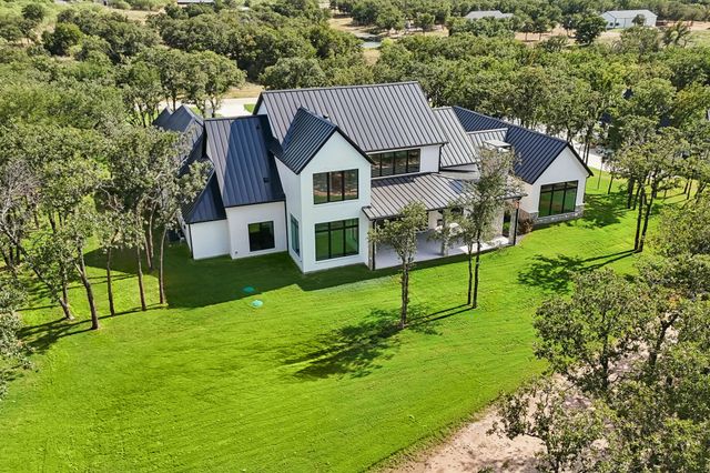 1024 Genoa Drive, Weatherford, TX 76087