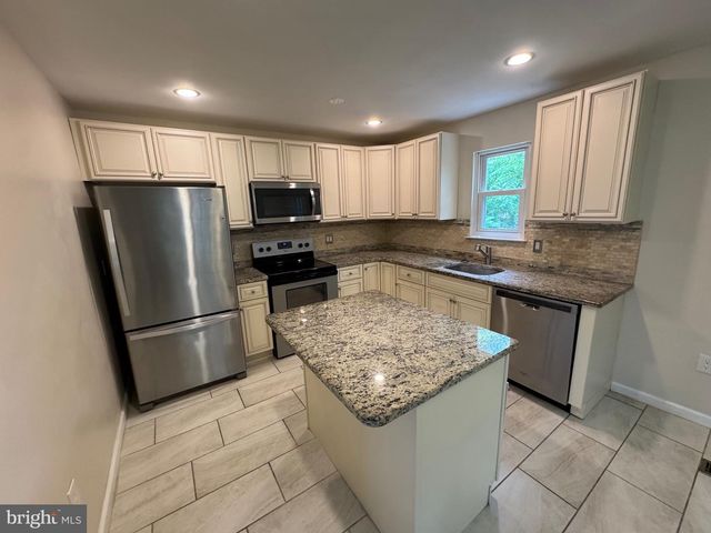 60 PROVIDENCE AVE, Doylestown, PA 18901