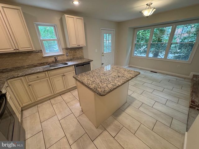 60 PROVIDENCE AVE, Doylestown, PA 18901