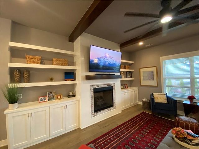 300 Waterfall Lane, Elm Springs, AR 72762