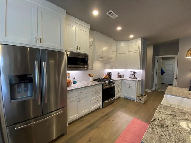 300 Waterfall Lane, Elm Springs, AR 72762