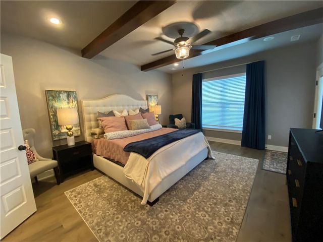 300 Waterfall Lane, Elm Springs, AR 72762