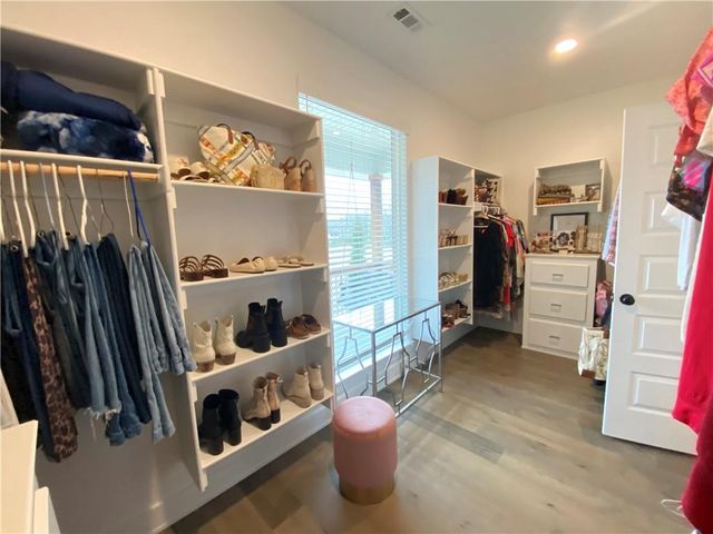 300 Waterfall Lane, Elm Springs, AR 72762