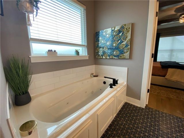 300 Waterfall Lane, Elm Springs, AR 72762