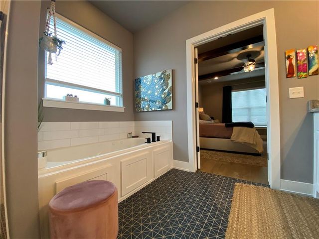 300 Waterfall Lane, Elm Springs, AR 72762