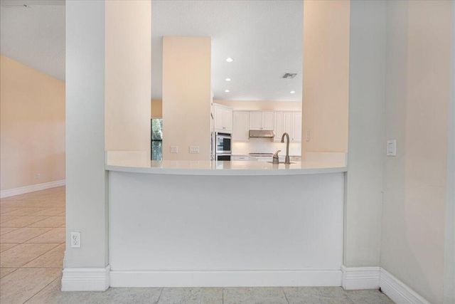 16794 Bridge Crossing Circle, Delray Beach, FL 33446