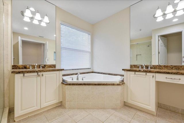 16794 Bridge Crossing Circle, Delray Beach, FL 33446