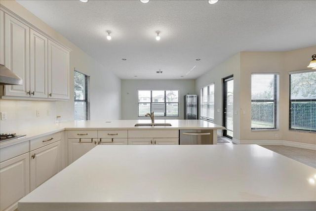 16794 Bridge Crossing Circle, Delray Beach, FL 33446