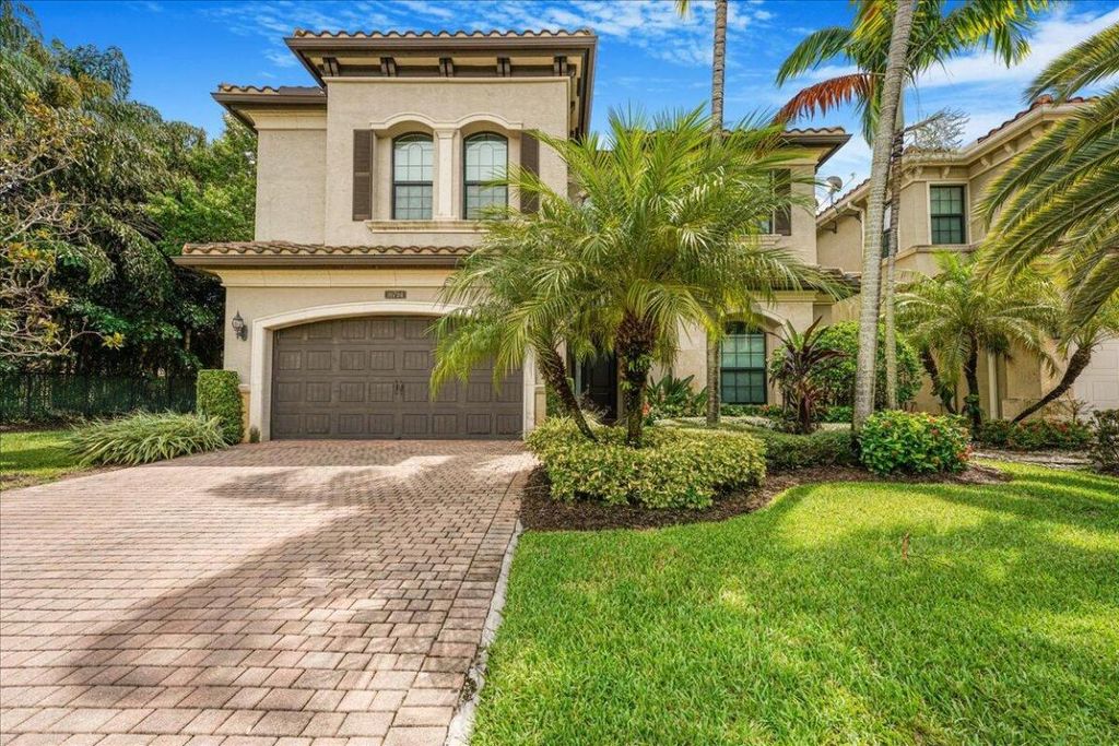 16794 Bridge Crossing Circle, Delray Beach, FL 33446