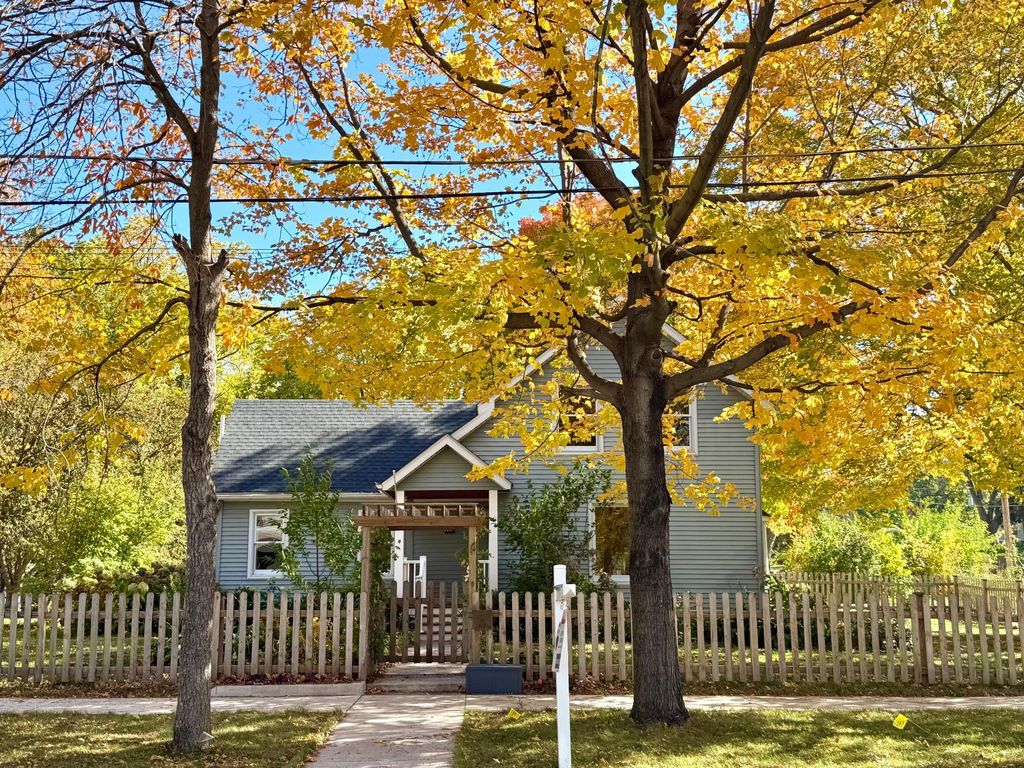 717 Winona Street, Northfield, MN 55057 — photo 2