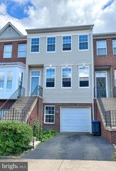 6117 EARLY AUTUMN DR, Centreville, VA 20120