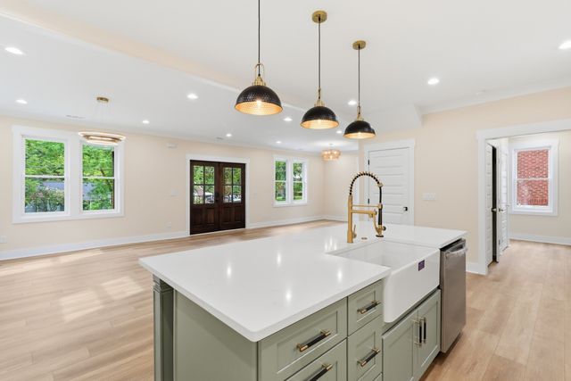 918 Petway Ave, Nashville, TN 37206
