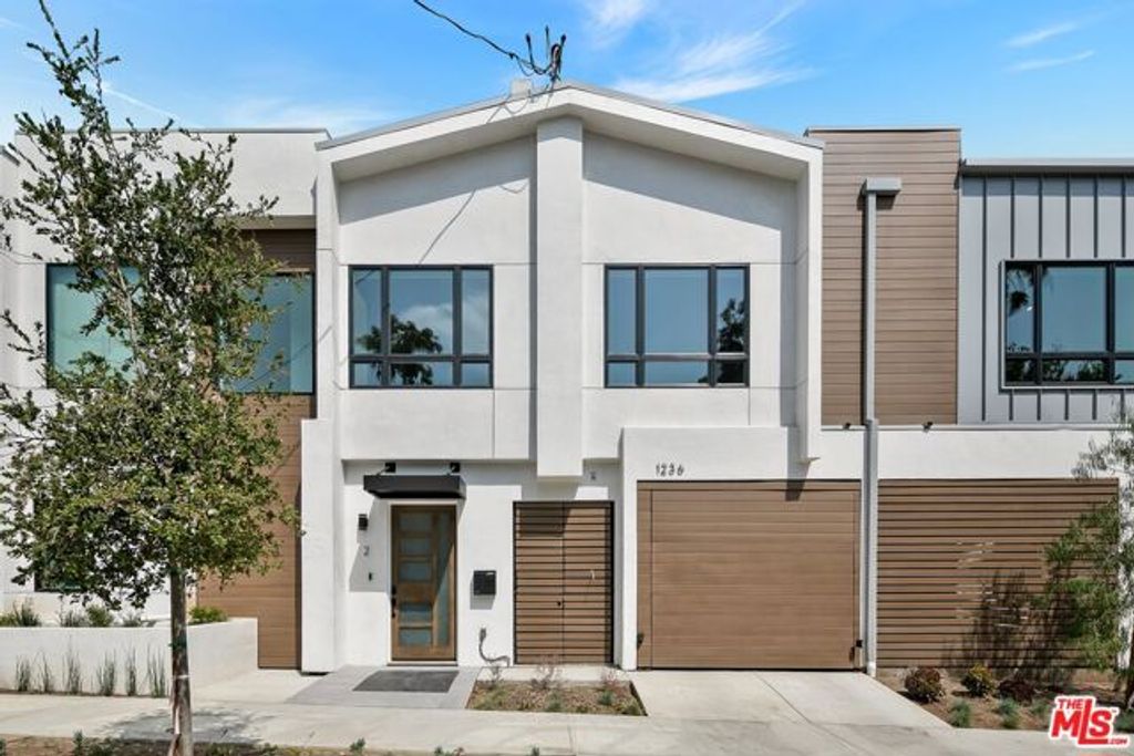 1236 N Spaulding Avenue 2, West Hollywood, CA 90046