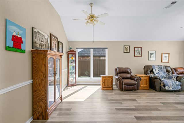 8409 Golf Club Circle, Fort Worth, TX 76179