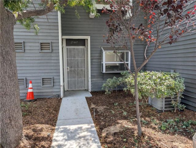 25447 Pine Creek, Wilmington, CA 90744