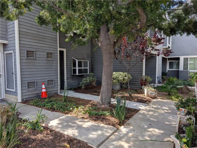 25447 Pine Creek, Wilmington, CA 90744
