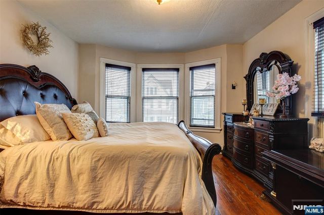 736 Lake, Newark, NJ 07104