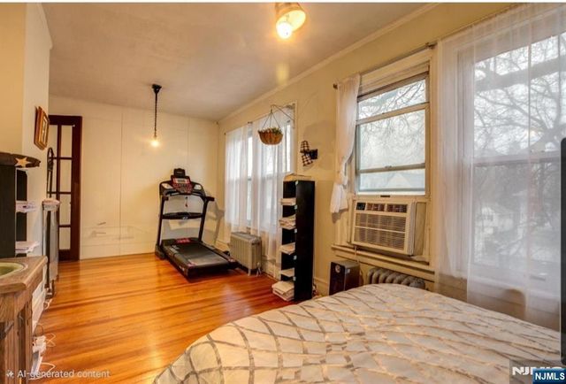 736 Lake, Newark, NJ 07104