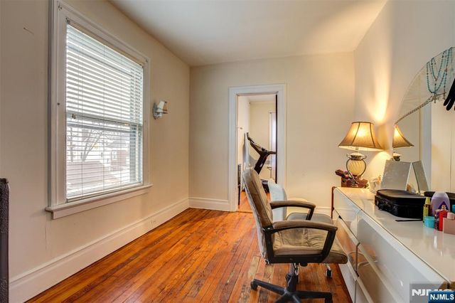 736 Lake, Newark, NJ 07104