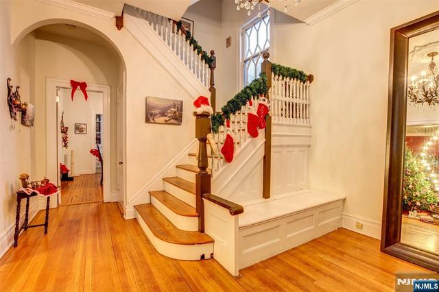 736 Lake, Newark, NJ 07104