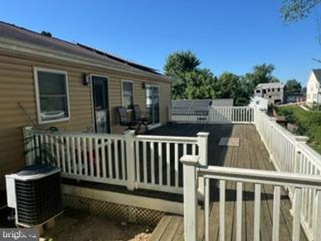 1114 HYBRID AVE, Capitol Heights, MD 20743