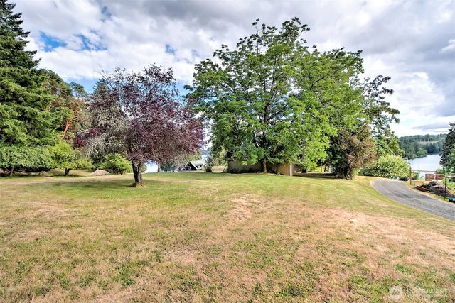 220 SE Sells Drive, Shelton, WA 98584