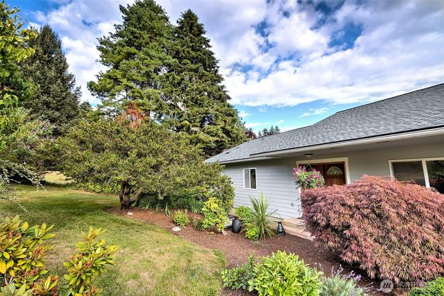 220 SE Sells Drive, Shelton, WA 98584