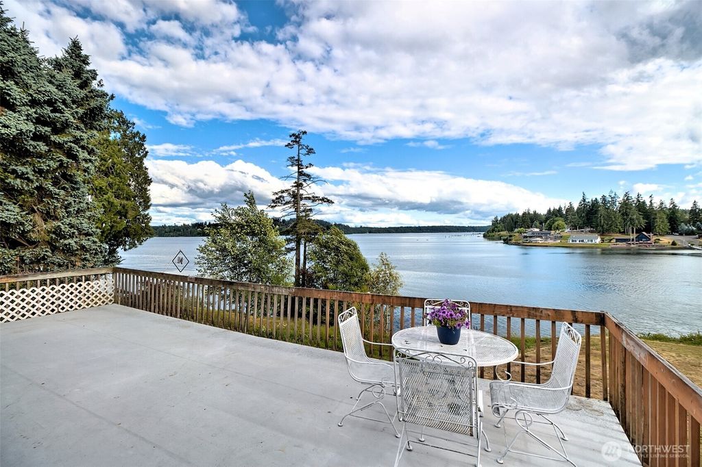 220 SE Sells Drive, Shelton, WA 98584