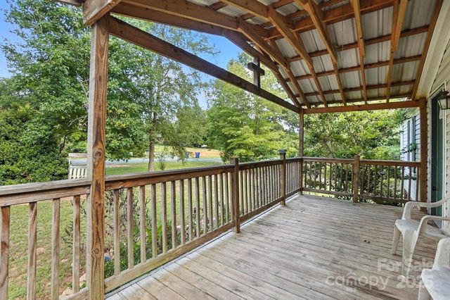 7912 Hillanby Court, Waxhaw, NC 28173