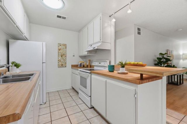 259 N Capitol Avenue 131, San Jose, CA 95127