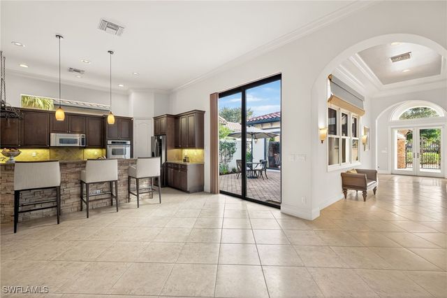 16838 CABREO DR, Naples, FL 34110