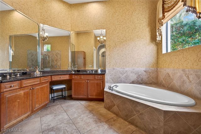 16838 CABREO DR, Naples, FL 34110