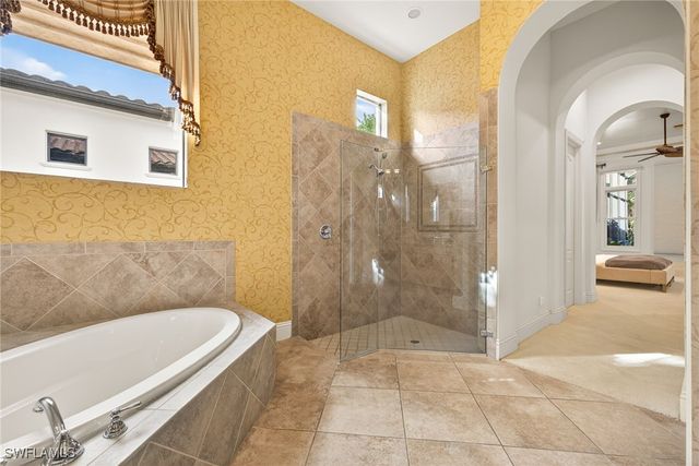 16838 CABREO DR, Naples, FL 34110