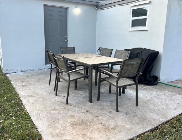 2616 NE 12th Ter, Pompano Beach, FL 33064