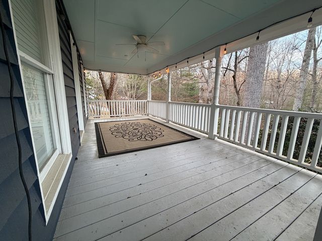 91 Tanglewood Circle, Blairsville, GA 30512