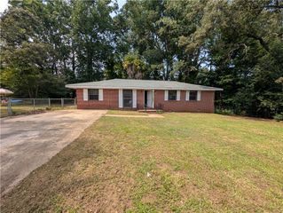 203 Glendale Road, Anderson, SC 29624