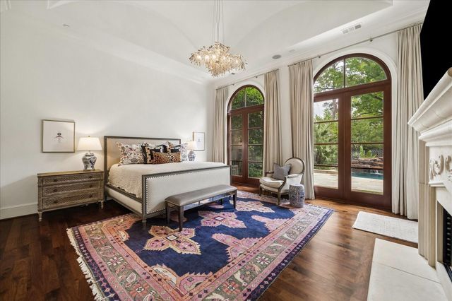 310 Tynebridge Lane, Houston, TX 77024