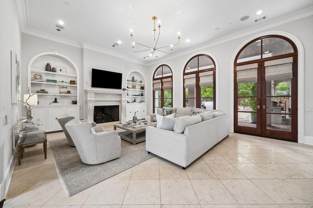 310 Tynebridge Lane, Houston, TX 77024