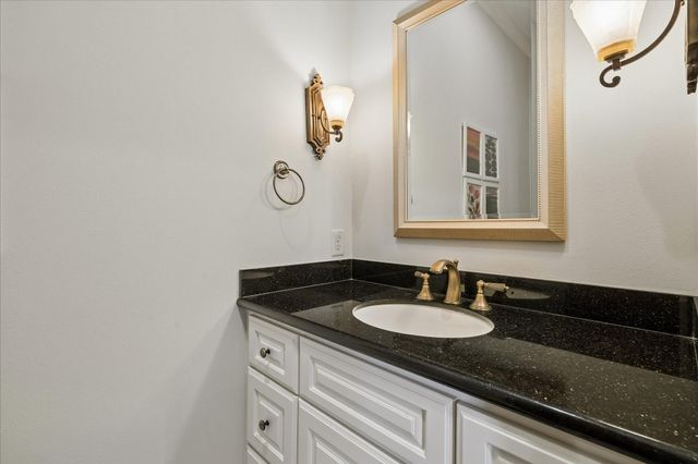 310 Tynebridge Lane, Houston, TX 77024