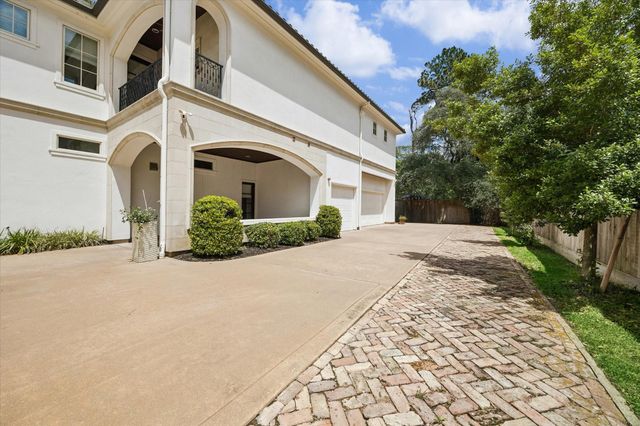310 Tynebridge Lane, Houston, TX 77024