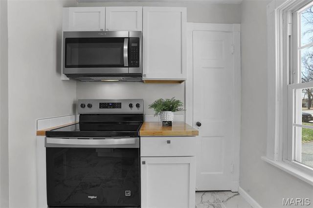 2712 Manderly Drive, Brentwood, MO 63144