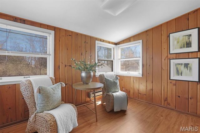 2712 Manderly Drive, Brentwood, MO 63144