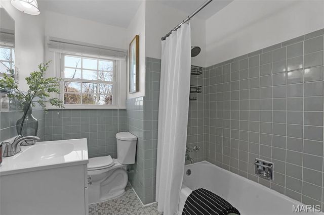 2712 Manderly Drive, Brentwood, MO 63144